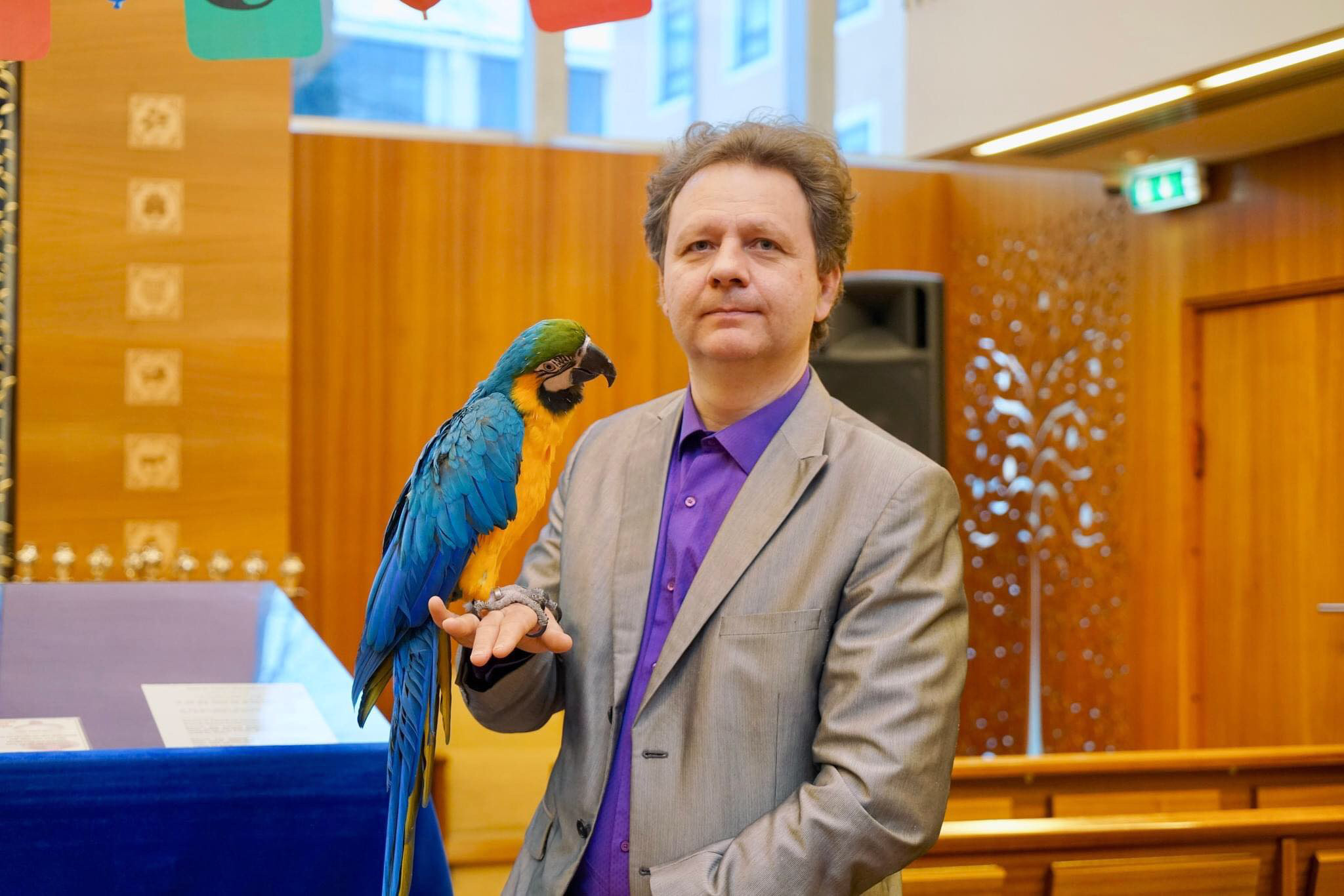 Papagoi Keskuse papagoide peremees