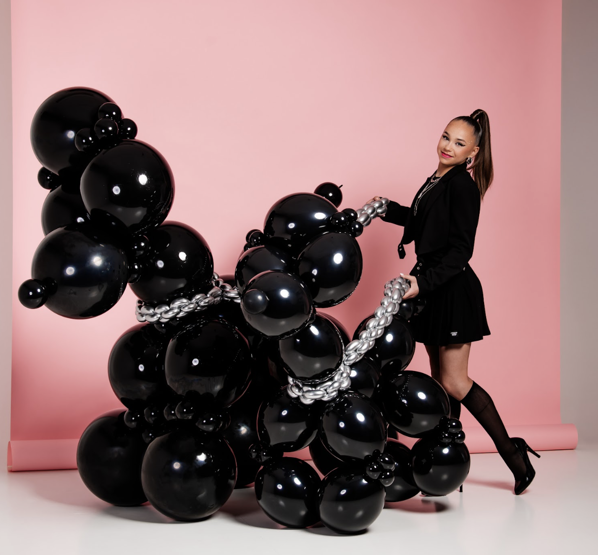 Fotosessioon õhupallikoertega Karramel stuudios